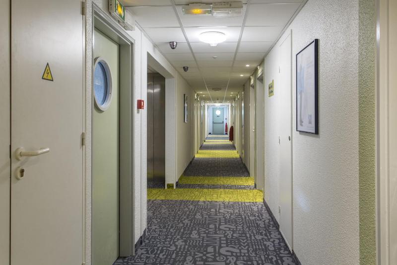 Ibis Budget Senlis Екстер'єр фото