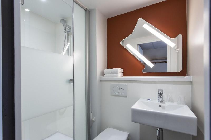 Ibis Budget Senlis Екстер'єр фото